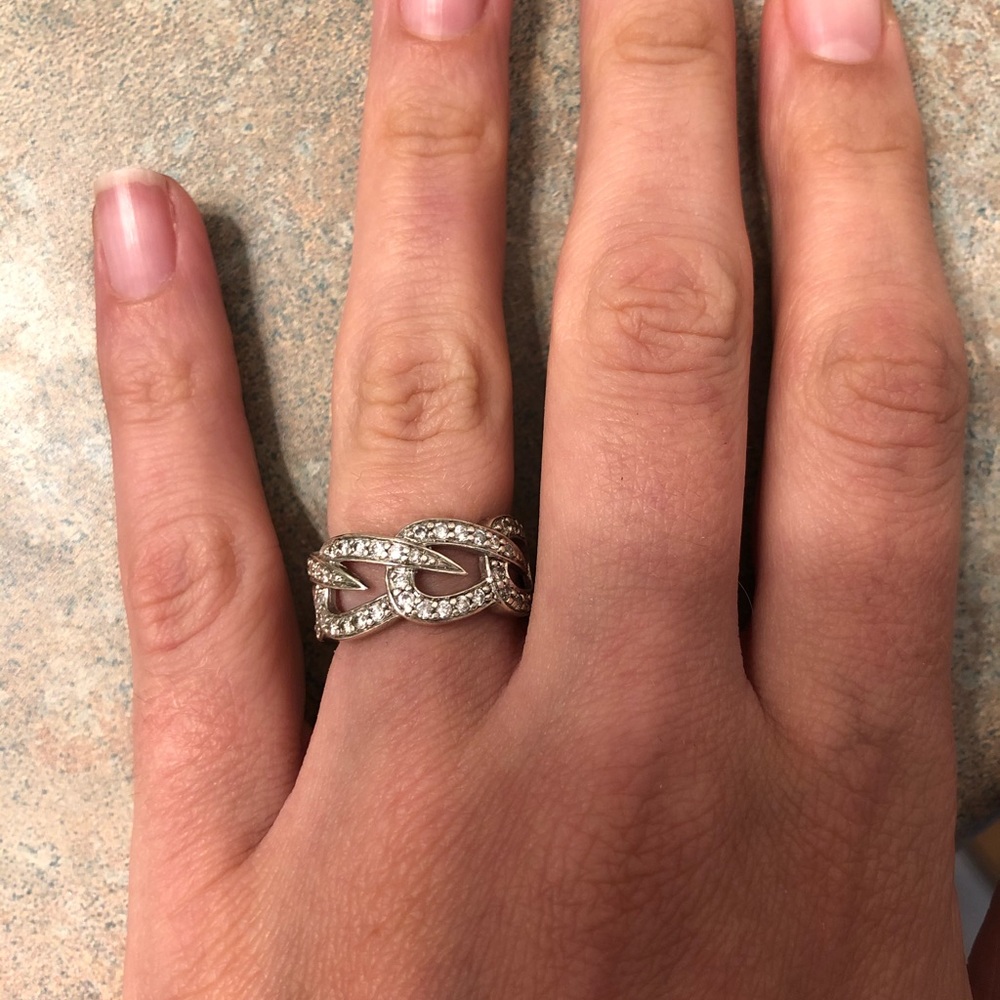 Beautiful silver ring with zircons